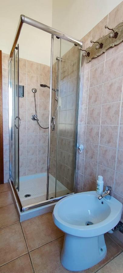 La Porta Sulla Costa Acomodação com café da manhã San Pantaleo Exterior foto
